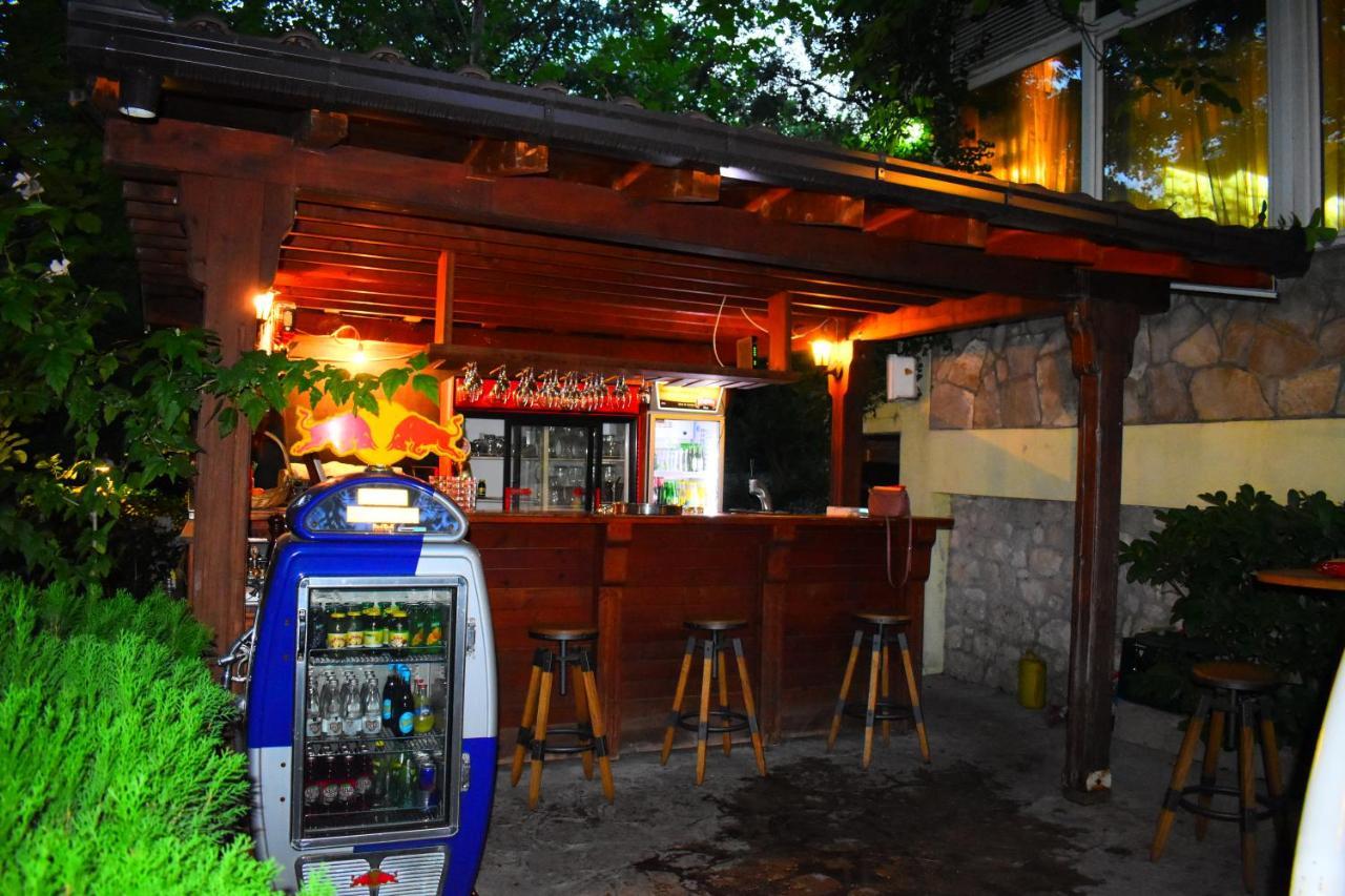 Hotel Vila Ivankovic Buna Экстерьер фото